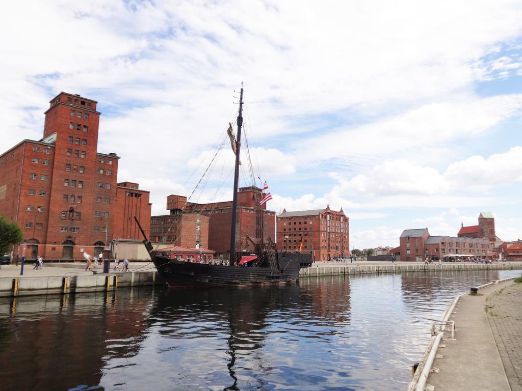 Ferienwohnung Am Alten Hafen Висмар Экстерьер фото